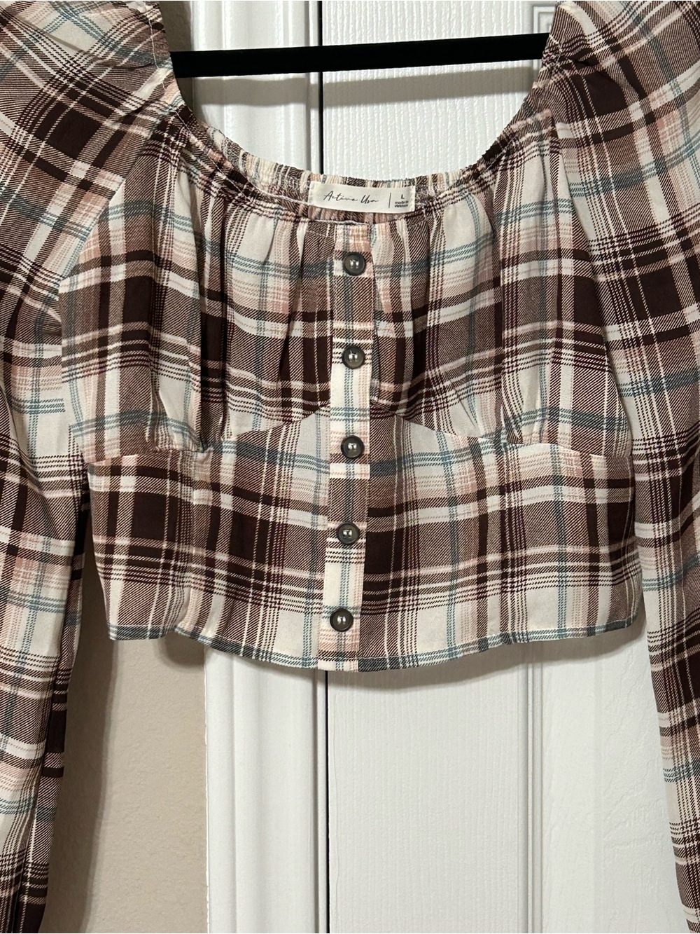 Active USA plaid long sleeve crop top size large